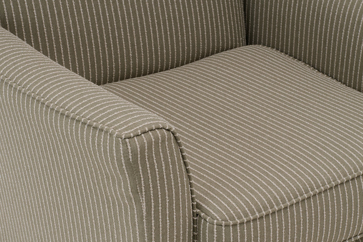 Fryda Club Chair